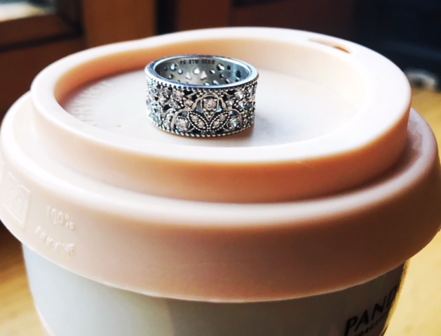 Кільце Листя, що переливається Pandora 190965CZ-54 image 0