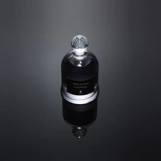 Vitriol d’oeillet Serge Lutens image 0