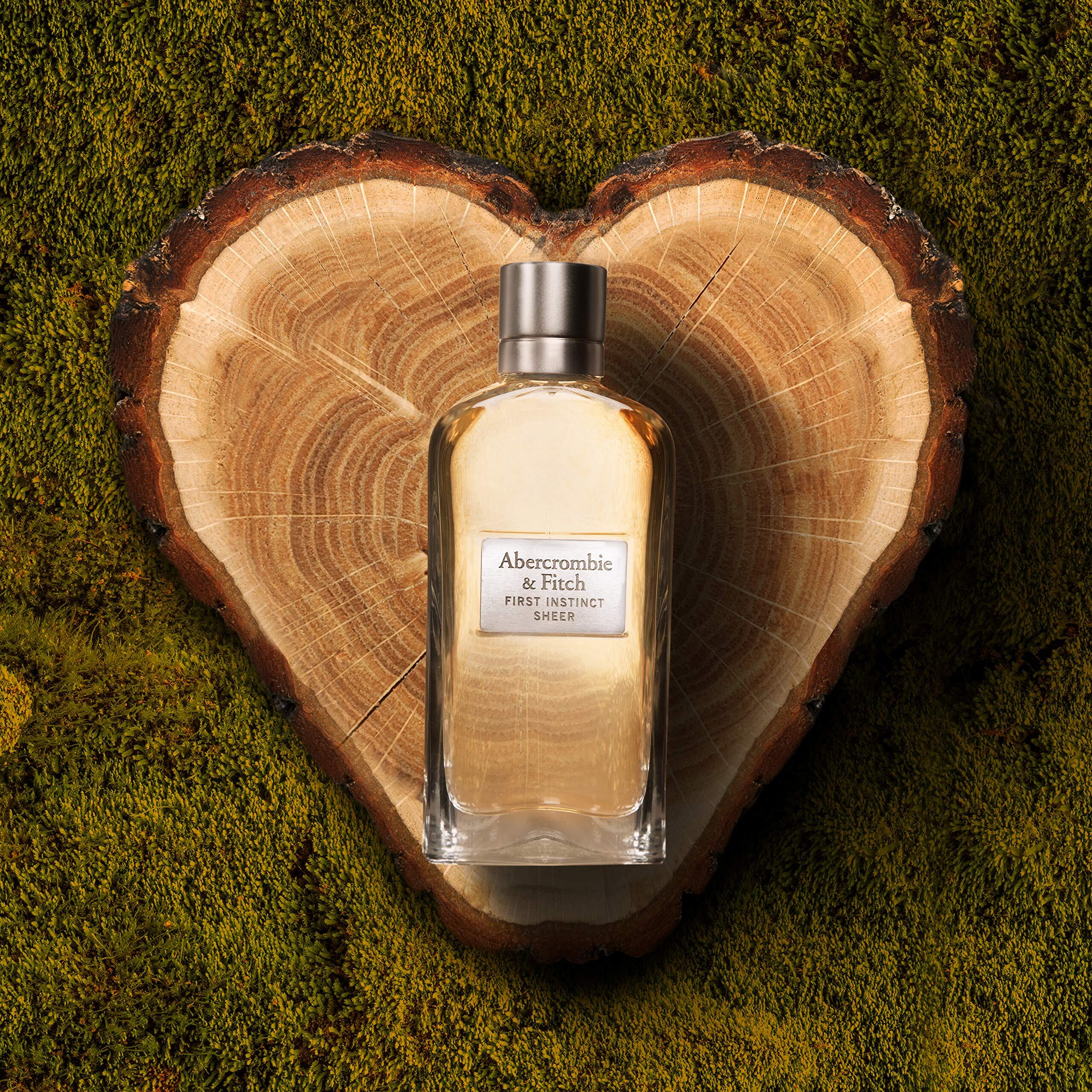 First Instinct Sheer Woman Eau de Parfum Abercrombie and Fitch