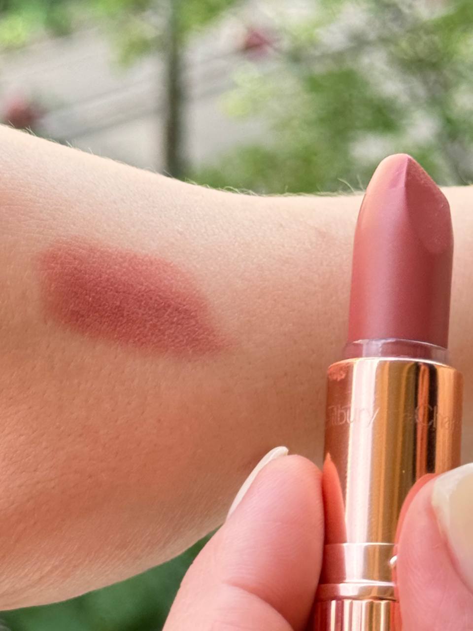 Charlotte Tilbury Pillow Talk матова помада image 0