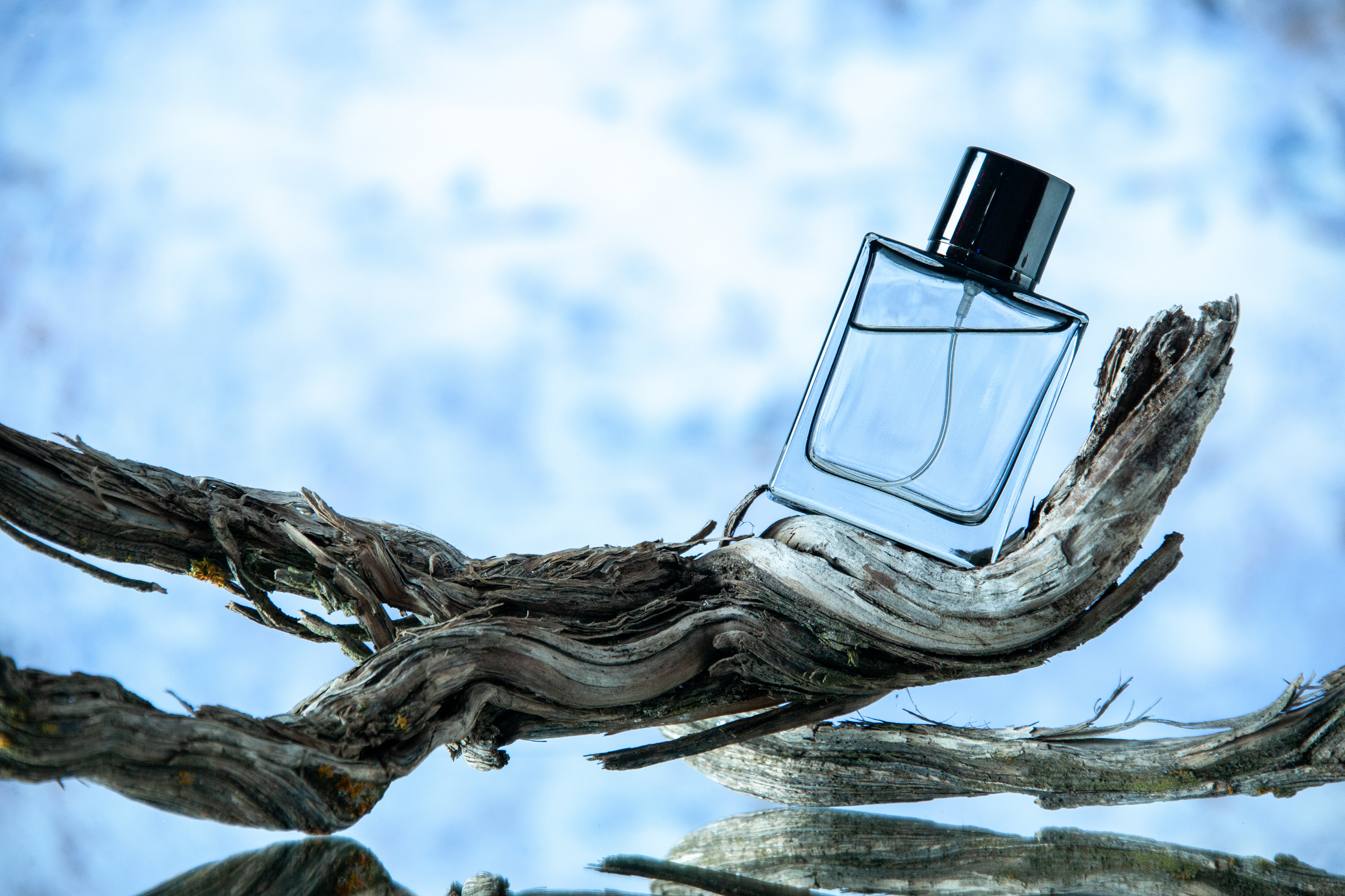 Як правильно наносити парфуми: майстер-клас зі створення ідеального шлейфу